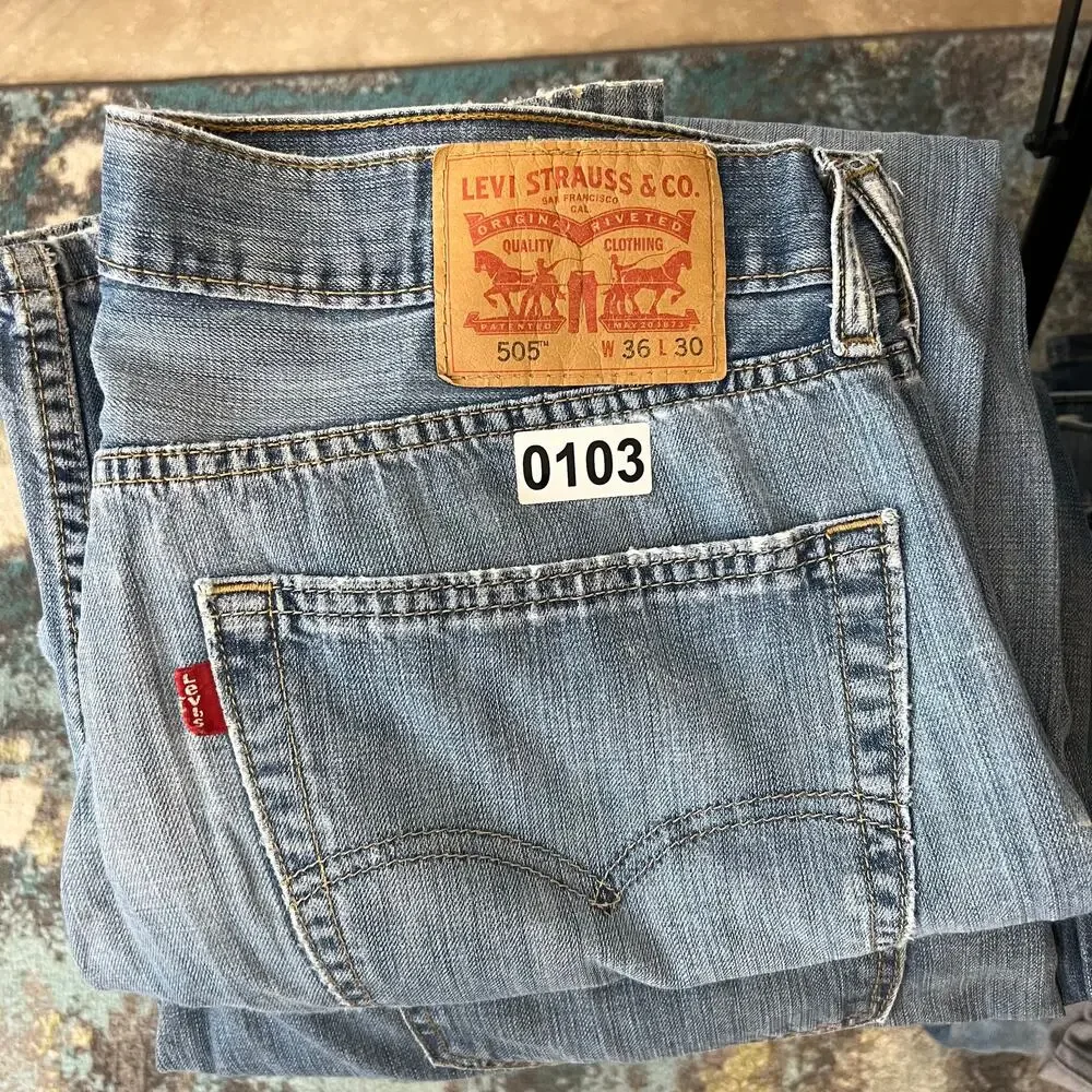 Levis 505 Jeans Mens 36x30 Blue Regular Straight Mid Rise‎ Medium Wash Denim Y2K